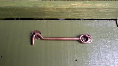 Brass Door Lock Item code AB.001 size long 152 mm. wide 26 mm. Brass Door Lock Item code AB.001 size long 152 mm. wide 26 mm.