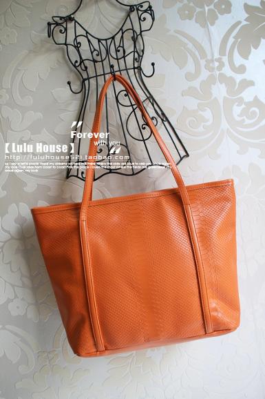 Pre-orderกระเป๋า Luluhouse รุ่น LL55pi2 สีส้ม Pre-oderชิ้นเดียวได้ค่ะ