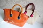 กระเป๋าLuluhouse รุ่น LL78or2 กระเป๋าของแท้ 100% สวยค่ะ หนังพิมพ์ลายออกแนววินเทจ ดูมีดีไซน์มากค่ะ
