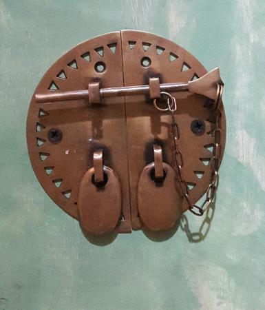 Brass Door Lock Item code Q.024 size wide 117 mm Brass Door Lock Item code Q.024 size wide 117 mm