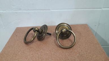 Brass door handle item code P071 size plate 58 mm. Ring 60 mm. Brass door handle item code P071 size plate 58 mm. Ring 60 mm.