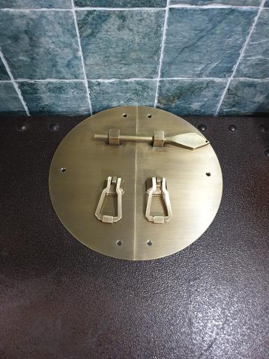 Brass Door Lock Item Code Q037MRK size wide 260 mm. Thickness 1.2 mm. Brass Door Lock Item Code Q037MRK size wide 260 mm. Thickness 1.2 mm.