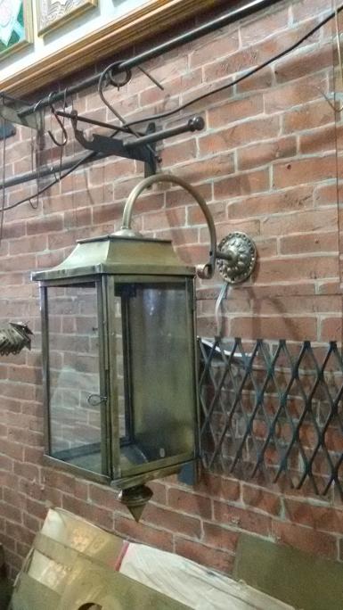 Brass Wall Lamp Item Code MRC18Q size wide 13 x 13 x h 34 cm. deep 28 cm. Brass Wall Lamp Item Code MRC18Q size wide 13 x 13 x h 34 cm. deep 28 cm.