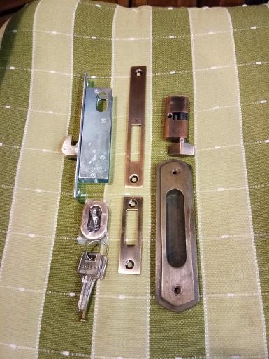 ฺBrass handle include door lock set Item Code WJ.012 handle size ฺBrass handle include door lock set Item Code WJ.012 handle size