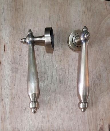 Brass Door Lock Item Code DH01MP size wide 50 mm. deep 70 mm. long 150 mm.