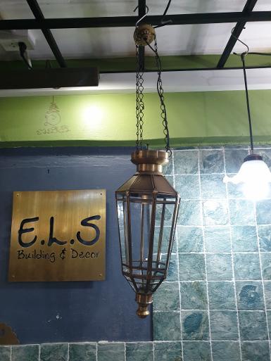 Hanging Lamp brass with normal glass thickness 3 mm. Code HGL47B size wide 190 mm long 470 mm L1000 Hanging Lamp brass with normal glass thickness 3 mm. Code HGL47B size wide 190 mm long 470 mm L1000