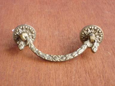 Brass Handle Item Code B.007 size long 115 mm. wide 30 mm. Brass Handle Item Code B.007 size long 115 mm. wide 30 mm.