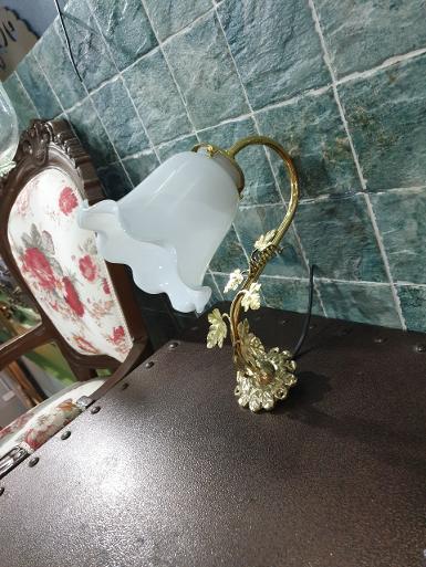 ฺBrass Wall Lamp Item Code WLFM65 size base 84 mm. pipe 9 mm. shade 14.5 cm H 13.5 cm. ฺBrass Wall Lamp Item Code WLFM65 size base 84 mm. pipe 9 mm. shade 14.5 cm H 13.5 cm.