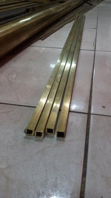 Brass Square Tube size 3/4 x 3/4 (19.0500 mm.) Brass Square Tube size 3/4 x 3/4 (19.0500 mm.)